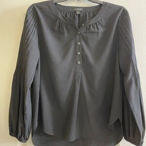 ANN TAYLOR Women Black Long Bell Pleated Sleeve Blouse. Size: S Petite